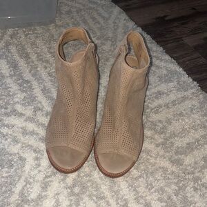 Gianni Bini wedge heels